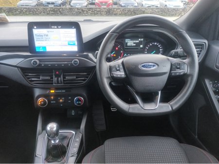 2020 Ford Focus - thumbnail 7