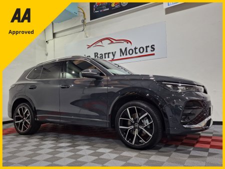 2024 Volkswagen Tiguan 1.5TSi PHEV R-LINE AUTOMATIC **ONE OWNER / NEW MODEL / APPLE CARPLAY / ADAPTIVE CRUISE CONTROL / BLIND SPOT ASSIST / HEATED & MASSAGE FRONT SEATS / HEATED STEERING WHEEL / WIRELESS PHONE CHARGING** €46,900