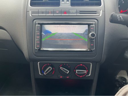 2015 Volkswagen Polo - thumbnail 17