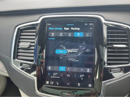 2023 Volvo XC90 - thumbnail 25