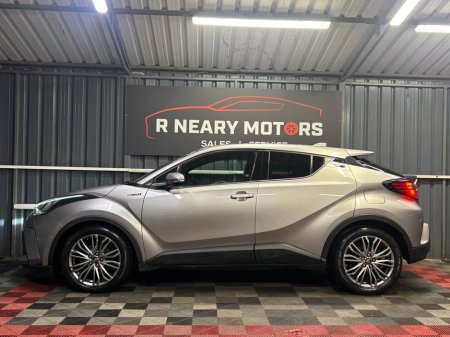 2022 Toyota C-HR - thumbnail 4