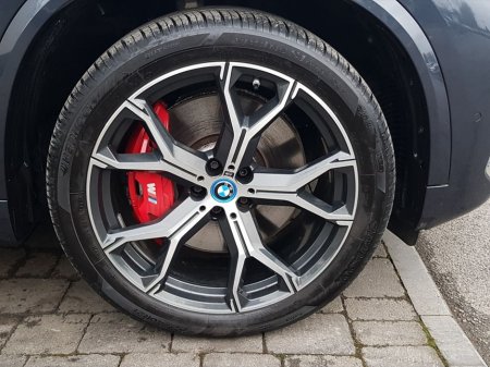 2022 BMW X5 xDrive45e xLine €67,995 thumbnail