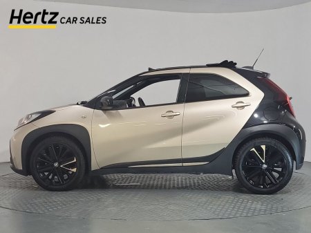 2023 Toyota Aygo X - thumbnail 2