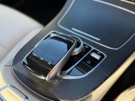 2019 Mercedes-Benz E Class - thumbnail 11