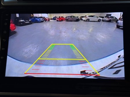 2015 Toyota Prius - thumbnail 12