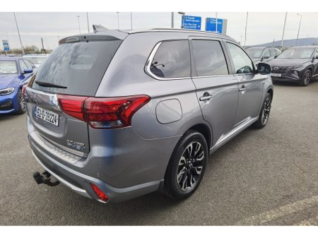 2015 Mitsubishi Outlander - thumbnail 5