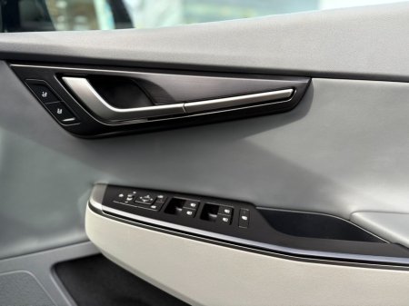 2025 Kia EV6 - thumbnail 6