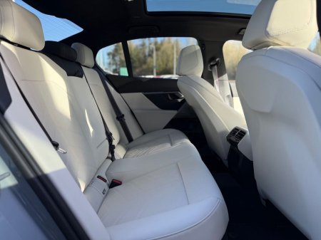 2026 BMW 5 Series - thumbnail 7