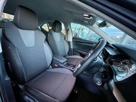 2024 Skoda Octavia OCTAVIA AMB 2.0TDI 115HP €30,995 thumbnail