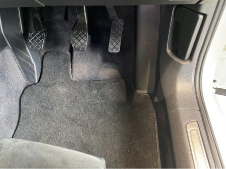 2018 Volkswagen Passat - thumbnail 24