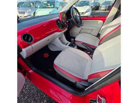 2014 Volkswagen up! 1.0 75BHP TAKE UP €6,950 thumbnail
