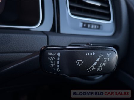 2019 Volkswagen Golf GTI PERFORMANCE , DSG // LOW MILEAGE €28,950 thumbnail