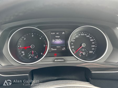 2017 Volkswagen Tiguan - thumbnail 13