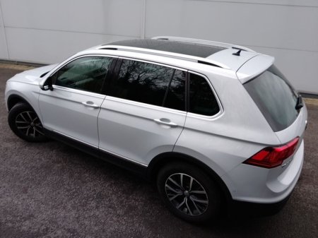 2018 Volkswagen Tiguan 2.0 TDI 150HP Auto DSG Leather Interior Panoramic Sunroof €26,995 thumbnail