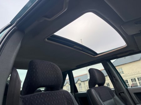 1994 Volvo 850 - thumbnail 17