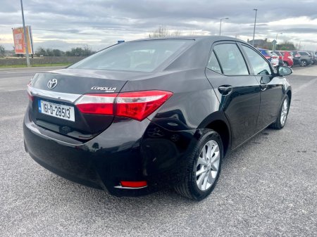 2016 Toyota Corolla - thumbnail 3