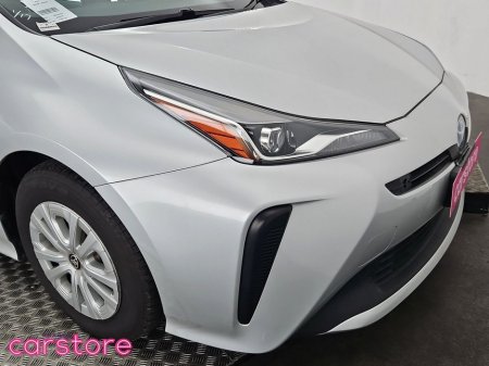 2019 Toyota Prius - thumbnail 18
