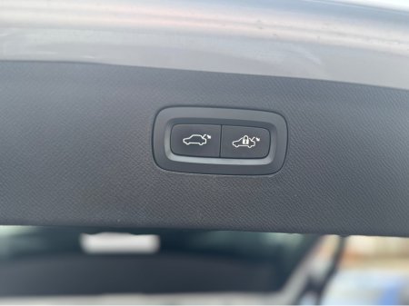 2019 Volvo XC90 - thumbnail 30