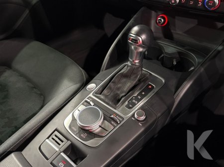 2016 Audi A3 1.4 TFSI - ALLOY WHEELS - CRUISE CONTROL - REVERSE CAMERA - MULTI FUNCTION STEERING WHEEL - €15,950 thumbnail