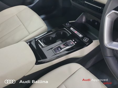 2025 Audi Q6 E-TRON PERFORMANCE ADVANCE With Upgraded Seats €63,400 thumbnail