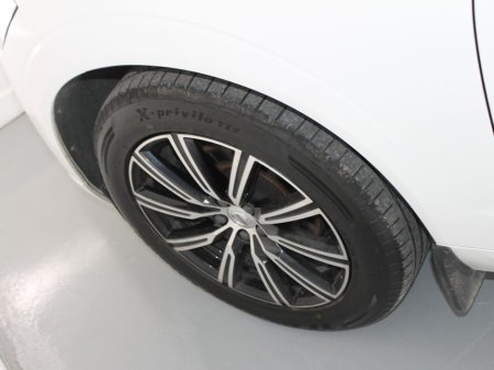 2019 Volvo XC60 - thumbnail 30