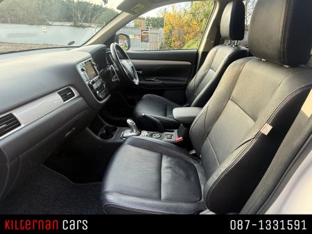 2015 Mitsubishi Outlander - thumbnail 12