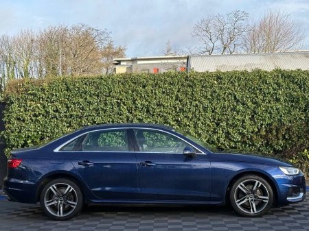 2021 Audi A4 2.0 TDI 30 // DIAMOND CUT ALLOYS // LEATHER HEATED SEATS // APPLE CARPLAY/ANDROID AUTO €27,900 thumbnail