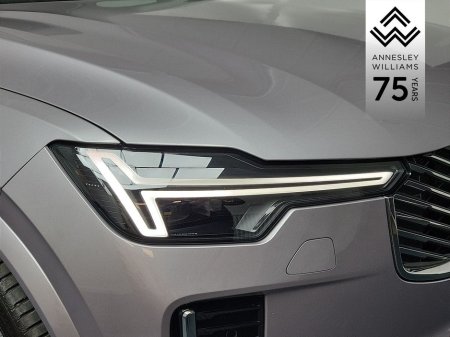 2025 Volvo XC90 - thumbnail 4