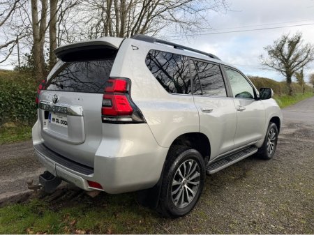 2019 Toyota Landcruiser - photo 3