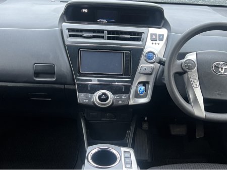 2020 Toyota Prius Alpha 2020 Toyota Prius Alpha  Self Charging Hybrid Automatic €19,950 thumbnail