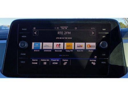 2023 Volkswagen T-Roc LIFE 2.0TDI 116HP *APP CONNECT, REVERSING CAMERA & MORE!* thumbnail