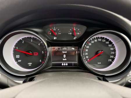 2019 Opel Astra - thumbnail 23