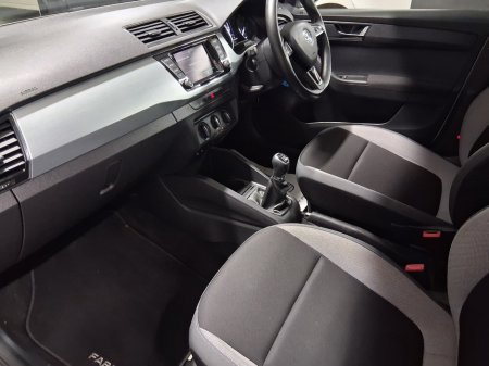 2015 Skoda Fabia - thumbnail 7