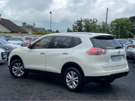2016 Nissan X-Trail 1.6 SV * LOW MILEAGE, REVERSE SENSORS, AUTO LIGHTS, AUTO WIPERS, CRUISE CONTROL, DUAL ZONE CLIMATE CONTROL, FOLDING MIRRORS, ISOFIX CHILD SEAT ANCHOR POINTS, ELECTRIC HANDBRAKE, 2 KEYS * €11,950