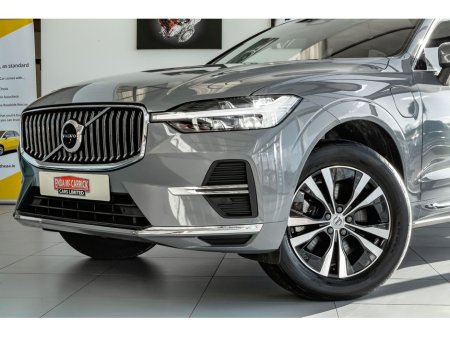 2022 Volvo XC60 T6 CORE BRIGHT SUNROOF 350BHP AWD €42,899 thumbnail