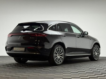 2022 Mercedes-Benz EQC 400 AMG LINE 4MATIC €32,990 thumbnail