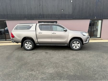 2018 Toyota Hilux - thumbnail 10