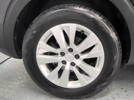 2020 Peugeot 5008 - thumbnail 11