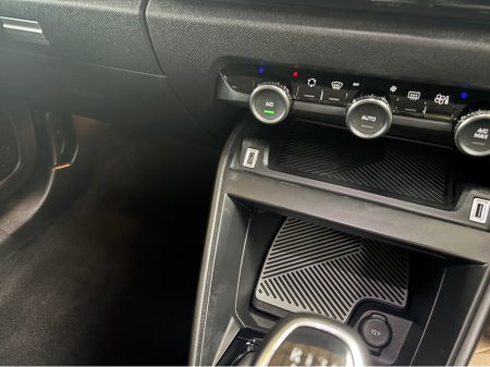 2022 Citroen C4 - thumbnail 14