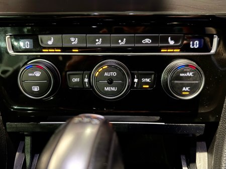 2017 Volkswagen Golf - thumbnail 16