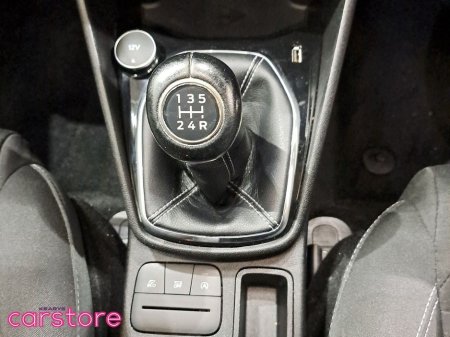 2019 Ford Fiesta - thumbnail 16