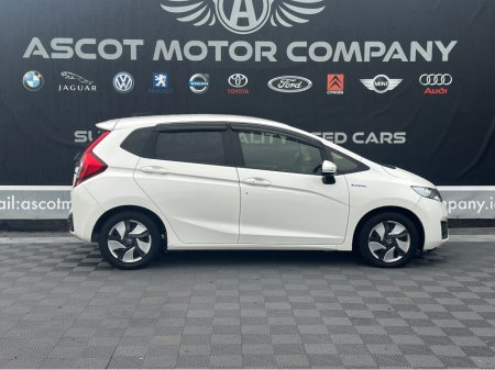 2015 Honda Fit Hybrid €10,950 thumbnail