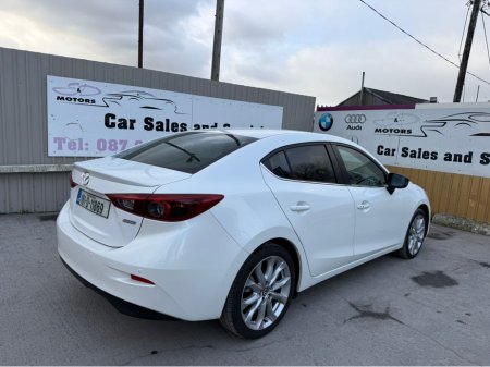 2016 Mazda Mazda3 2.2 D 150PS PLATINUM BL I 4 4DR €8,999 thumbnail