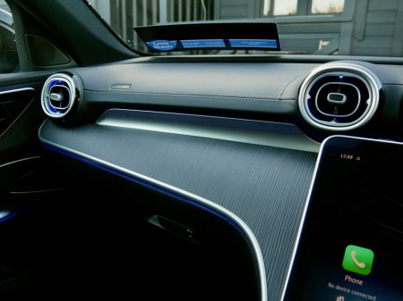 2025 Mercedes-Benz C Class C 300 e PHEV AMG Line Premium Auto €59,950 thumbnail