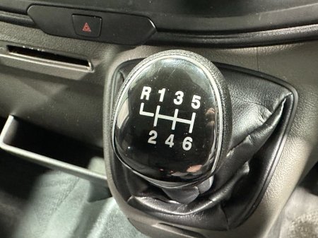 2022 Ford Transit - thumbnail 13