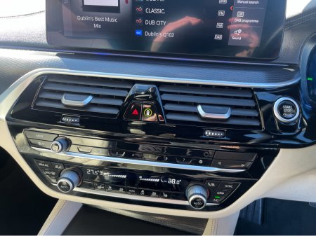 2021 BMW 5 Series - thumbnail 16