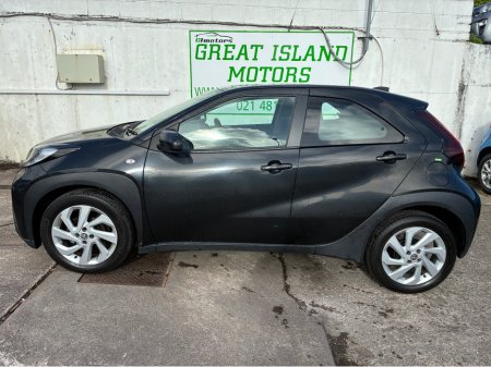 2023 Toyota Aygo X - thumbnail 5