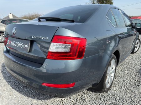 2016 Skoda Octavia - thumbnail 5