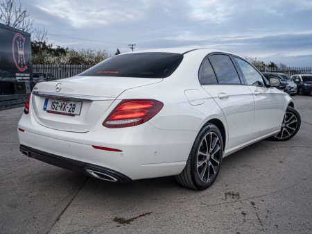 2016 Mercedes-Benz E Class - thumbnail 2