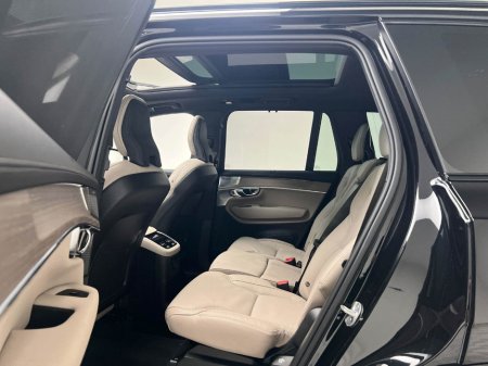 2025 Volvo XC90 ULTRA T8 RECHARGE 2.0 PHEV *7 SEATER* €87,990 thumbnail